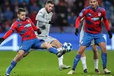 关于欧预赛：这支球队凭借进球差位位列小组第一的信息