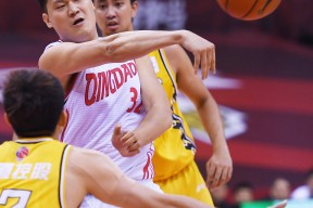 包含山东高速CBA击败天津先行者，高诗岩抢断制胜的词条