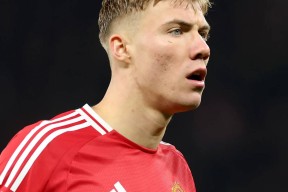 九游官方网站_关于那不勒斯意甲击败都灵奥斯梅恩头球破门的信息