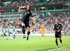 关于拜仁主场击败斯图加特，凯恩点射破门的信息