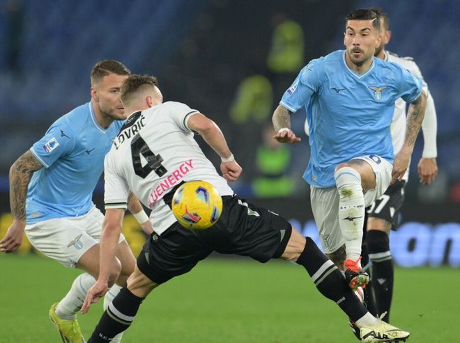 阿尔伊蒂哈德主场击败阿尔艾因,中场压制的简单介绍 阿尔伊蒂哈德主场击败阿尔艾因,中场压制的简单介绍