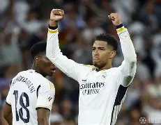 包含皇家马德里西甲击败皇家贝蒂斯克罗斯精准调度的词条