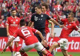 多特蒙德德甲战胜法兰克福罗伊斯远射得分的简单介绍