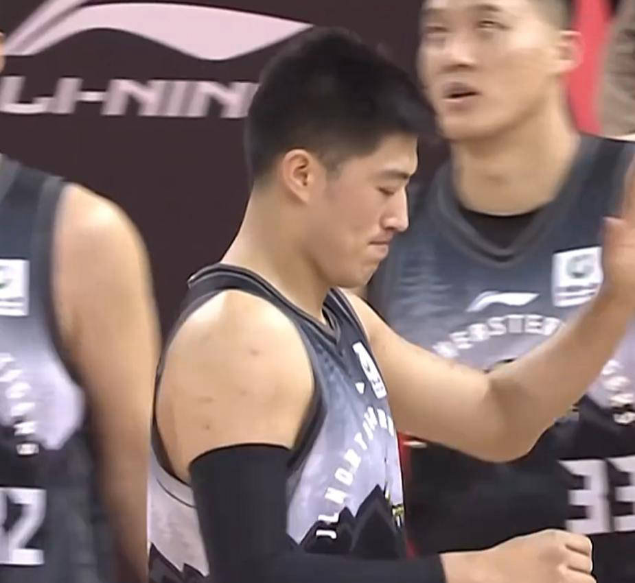 辽宁男篮备战挑战山西队，全力以赴追求胜利