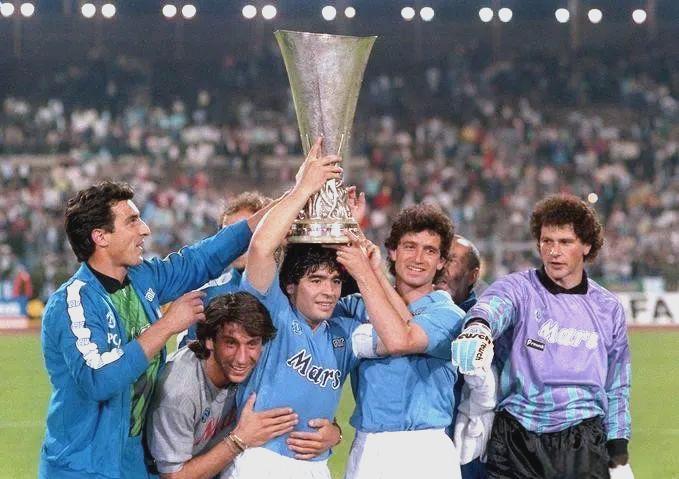 那不勒斯大胜萨索洛，意甲排名持续攀升的简单介绍