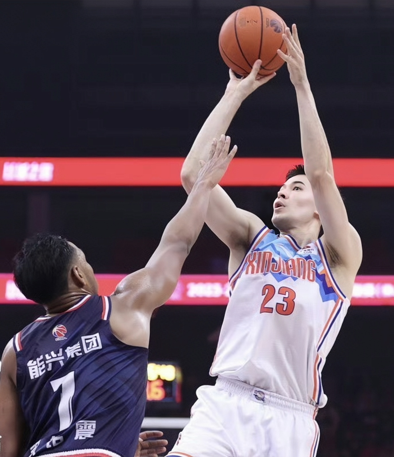 新疆广汇CBA稳胜山东高速，阿不都沙拉木全面发挥